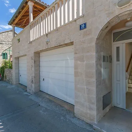 Holiday home House Ned *